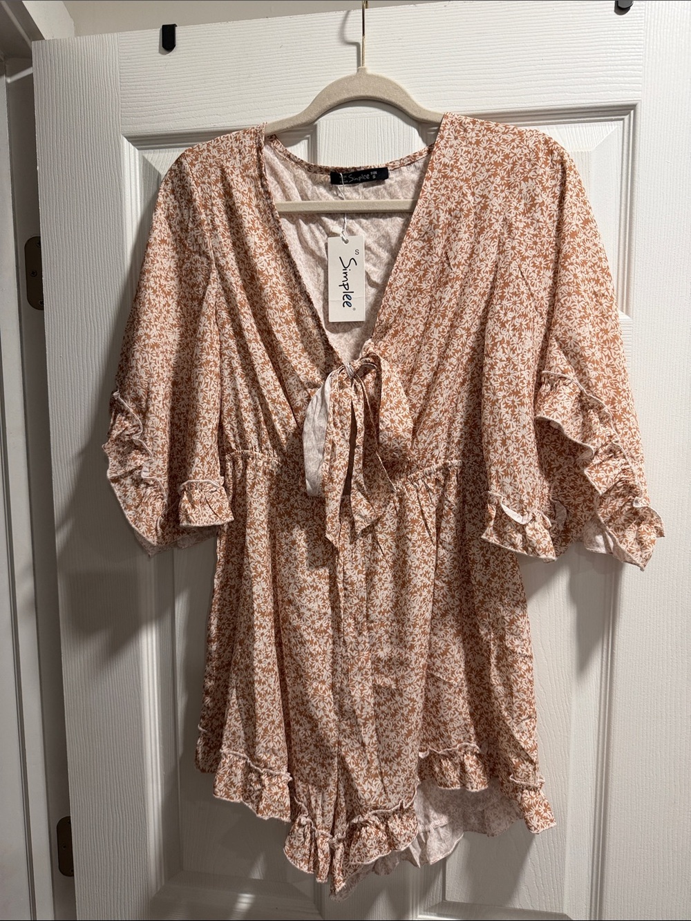 Simple Beige Floral Tie-Front Ruffle Romper